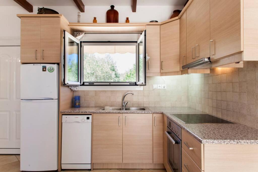 Beautiful Holiday House Near The Sea 锡西 外观 照片